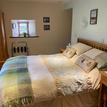 Broad Croft House Bed & Breakfast Хортън ин Рибълсдейл Екстериор снимка